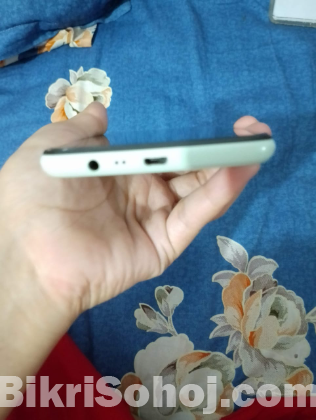 Realme narzo 50i